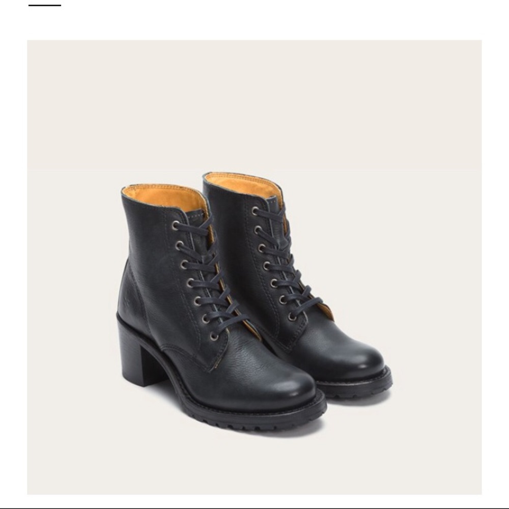 Frye Sabrina lace up heeled leather boot, made USA